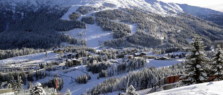 Katschberg tief winterlich verschneit am 16.12.2012Blick auf die Katschberghöhe samt Aineck im Hintergrund (2220m Seehöhe)