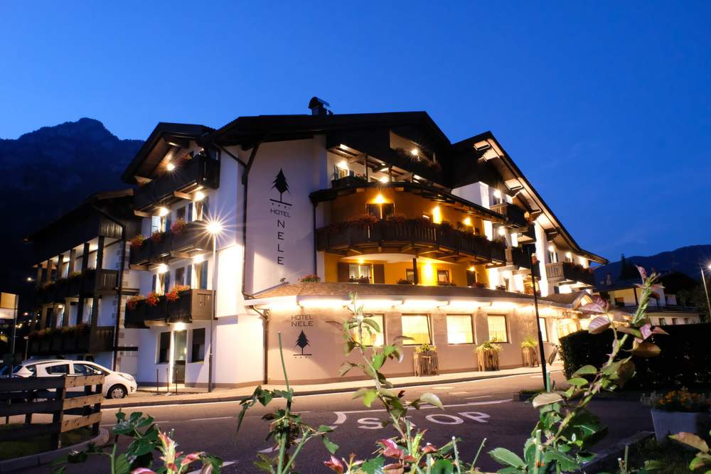 Wyjazd na narty do Włoch - hotel Nele - polskie szkółki narciarskie