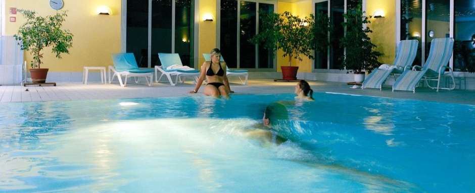 Zorganizowany wyjazd narciarski do Szwajcarii - zakwaterowanie Sport Hotel Central 4* z basenem